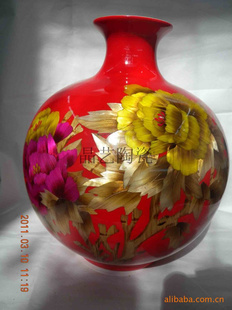 匠心獨運 麥稈花紋陶瓷花瓶，唐山陶器的藝術(shù)新章