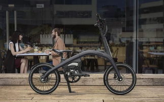 8點1氪 雷軍 小米9絕對不便宜 抖音上線首款小游戲 故宮 目前沒有夜場增票消息